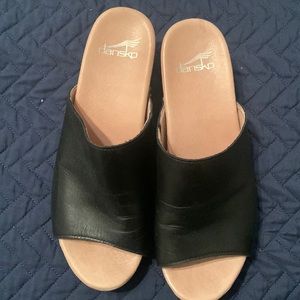 Great condition, Women’s Dansko wedge sandal, size 38=US size 7, black